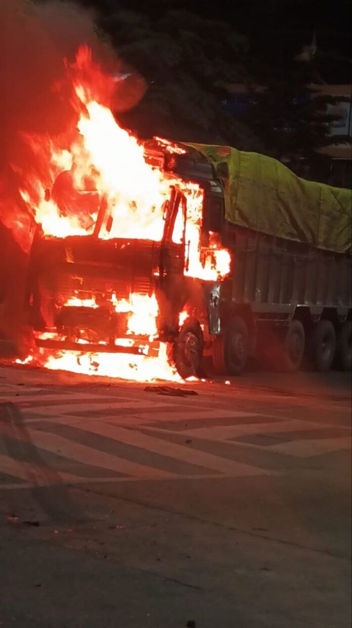 Indore truck accident Indore truck accident