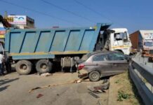 बेकाबू डंपर ने मचाई तबाही, अब तक 10 की मौत