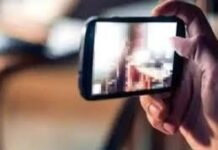 AI से बनाए आपत्तिजनक फोटो पर सस्पेंशन के बाद बवाल, प्रिंसिपल को हटाने की मांग पर अड़े